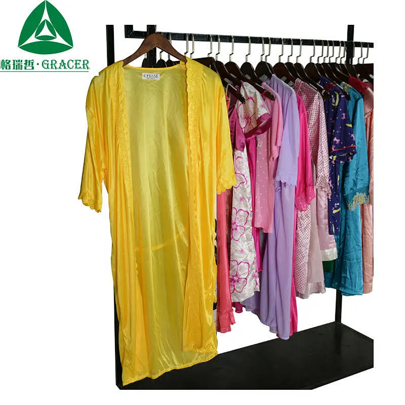 LADIES  NIGHTGOWN