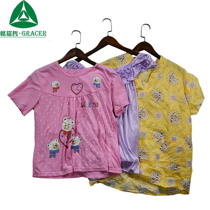 LADIES  NIGHTGOWN