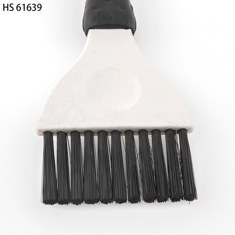 Dye brush