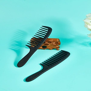 Carbon fiber comb