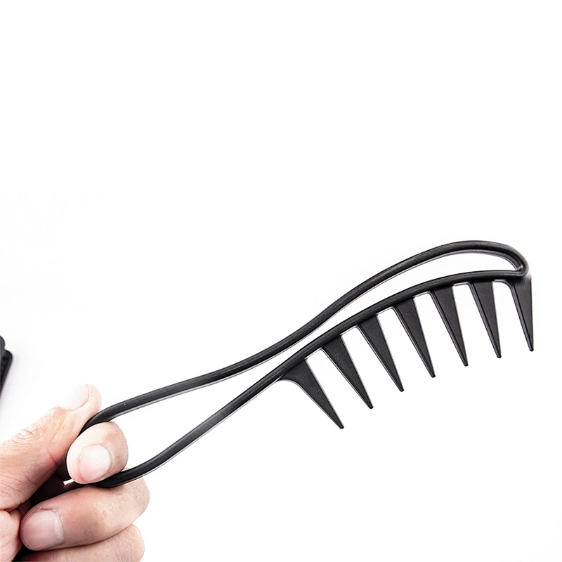 Carbon fiber comb