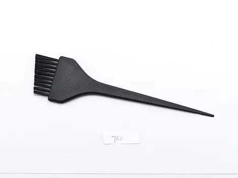 Dye brush