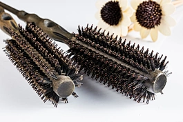 Wooden round brush