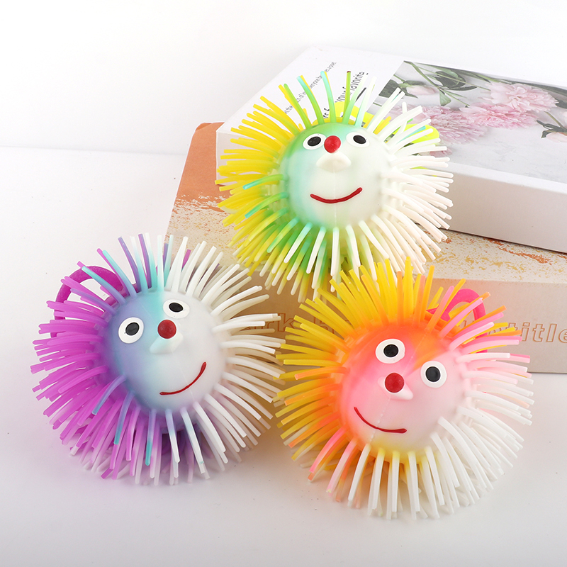 Clown flashing puffer ball