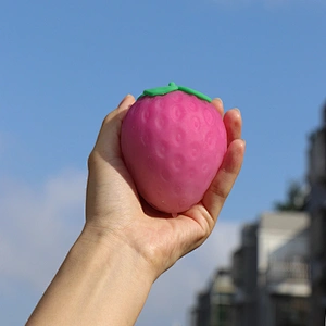Photosensitive color-changing strawberry toys