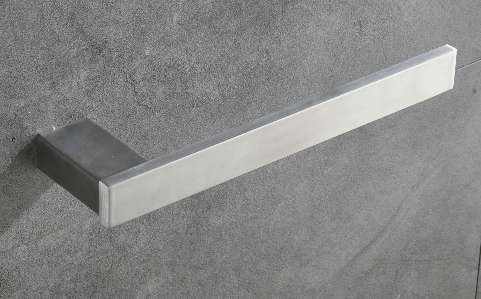 BATHROOM ACCESSORY