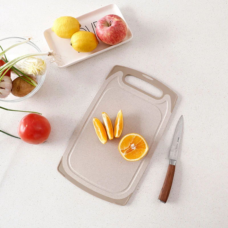 Plastic wheat straw cutting board with juice grooves