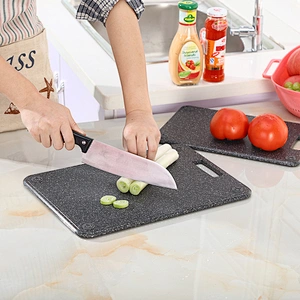 PLASTIC CUTTING BOARD