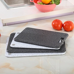 PLASTIC CUTTING BOARD