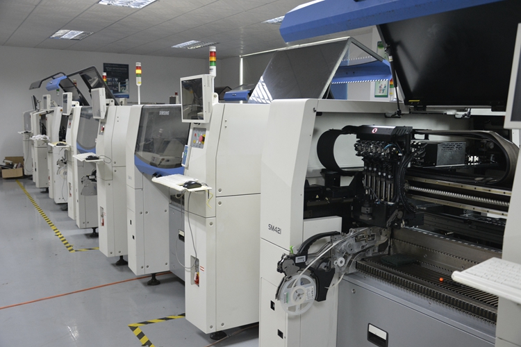 SMT Machine Auxiliary Equipment and Material Control