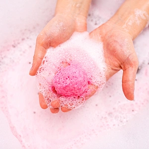 dried flower bath bombs