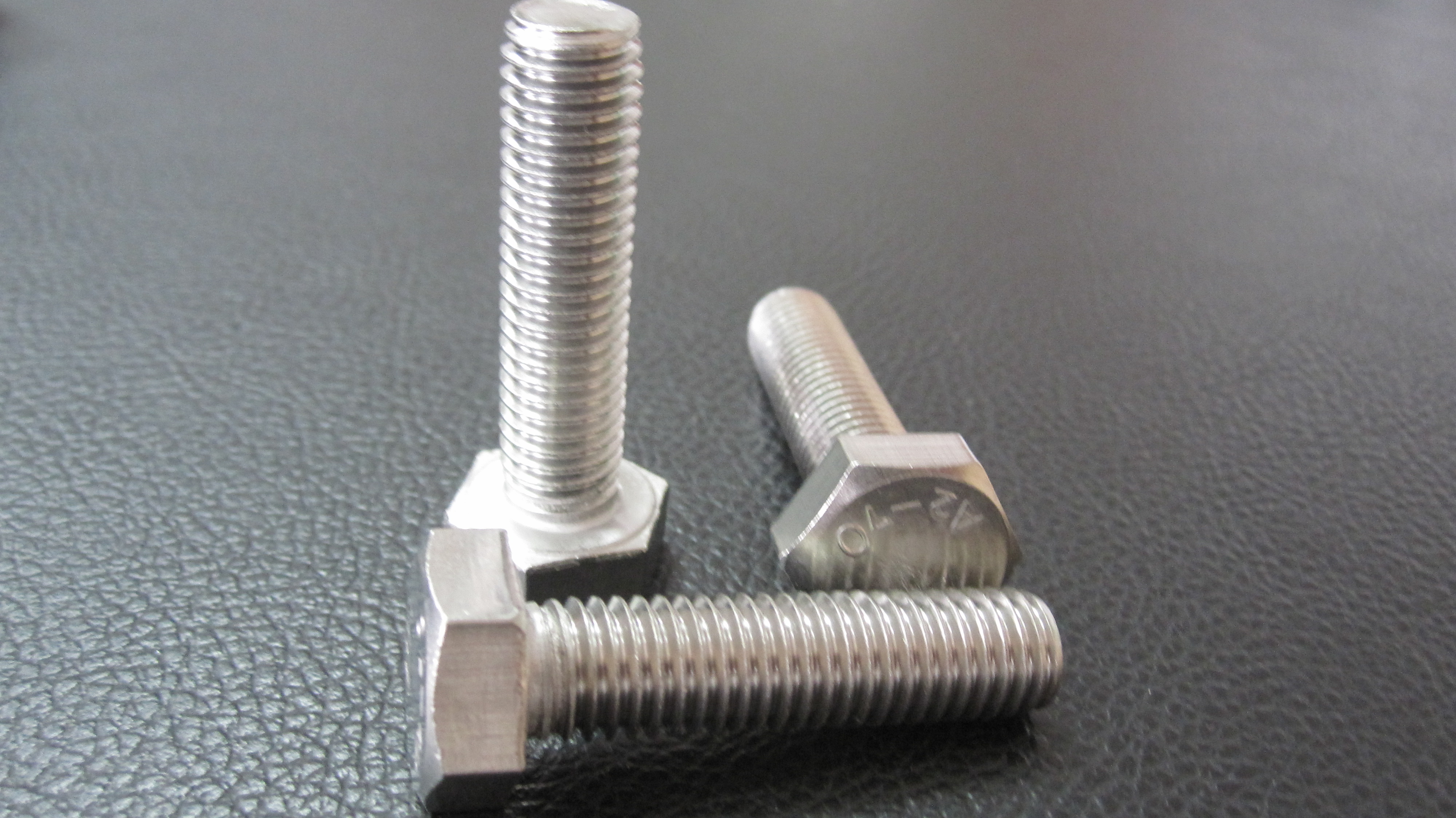 A2,A4 BOLTS,NUTS, WASHERS, THREADED RODS,B8M