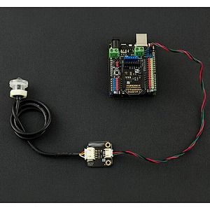 Liquid level sensor, contact type photoelectric power consumption with low sensitivity, liquid level detection