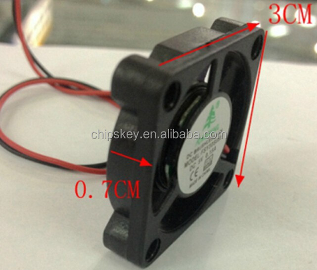 Brushless DC Cooling Fan 3007S 7 Blade 5V 0.15A 2 Wire 30x30x7mm