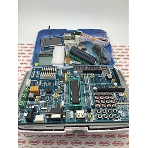 HC6800CM V2.2 51 MCU development board 51 experimental board learning board to send three screen two motor