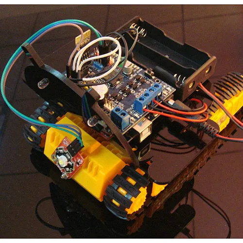 AVR phone control, AVR car, AVR intelligent vehicles to take the development of information