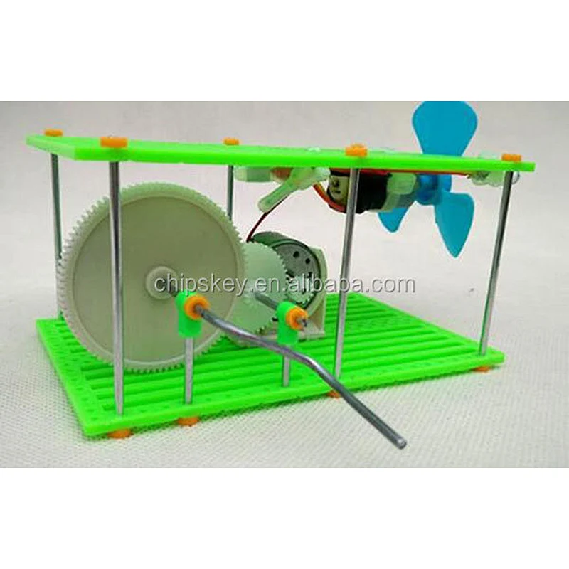 DIY Hand-cranked Generator With Fan