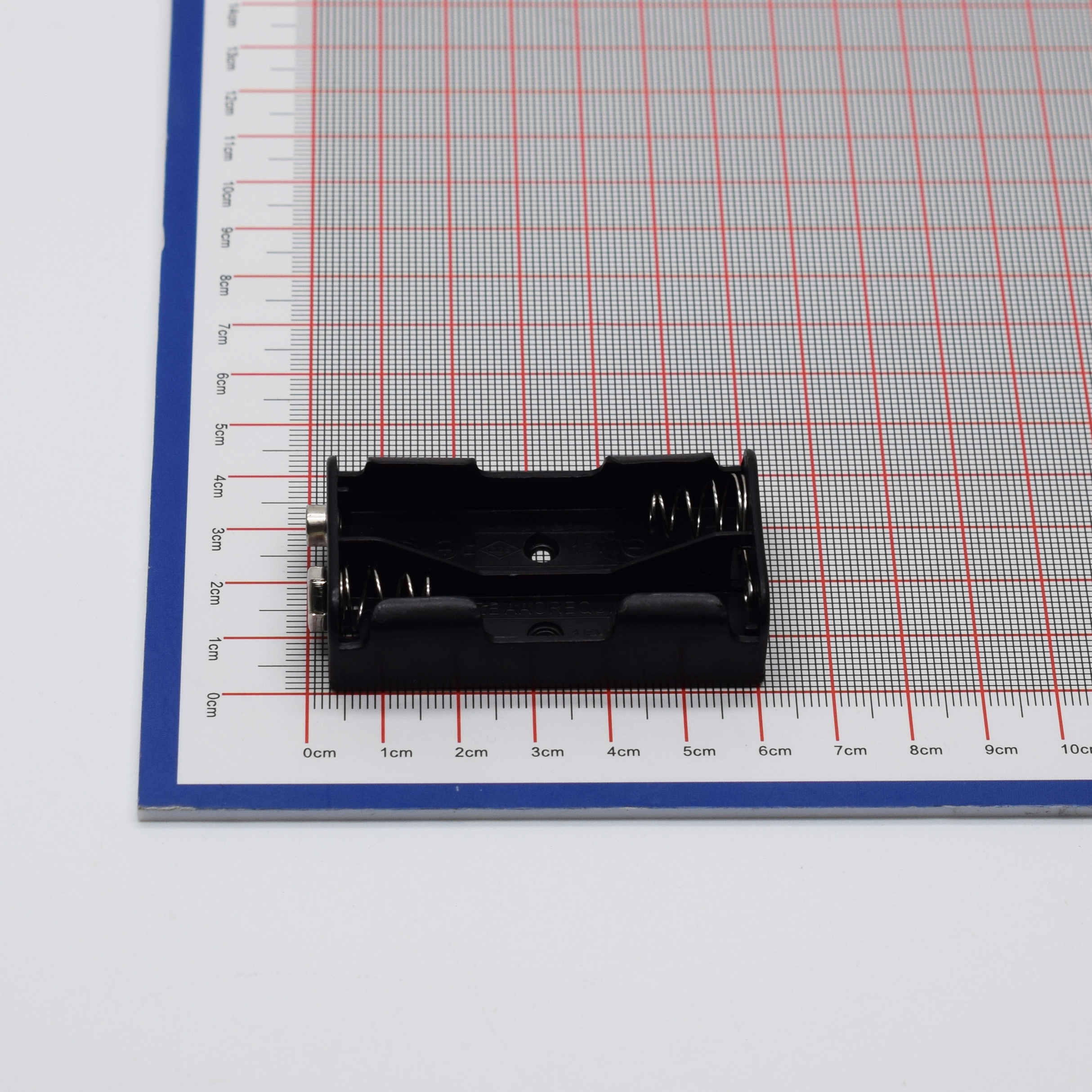 2AA Battery Case Holder,3v Battery Pack,Battery Storage Box with 9V Battery Button Connector