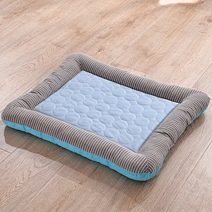 Wholesale Amazon Pet Summer Mat Small and Medium Pet Ice Silk Mattress Dog Cat Ice Cooling mat
