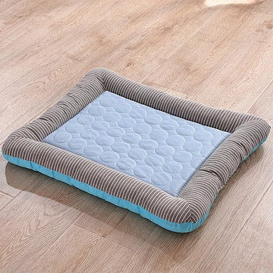 Wholesale Amazon Pet Summer Mat Small and Medium Pet Ice Silk Mattress Dog Cat Ice Cooling mat