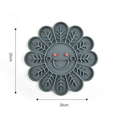Pet Cat Dog Lick Mat Interactive Fish Shape Silicone Slow Feeder Dog Bowl