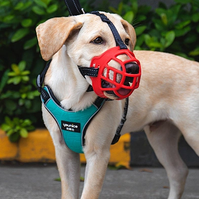 Adjustable Dog Muzzles Anti Biting Barking Breathable Safety Soft Polyester Reflective Dog Muzzles