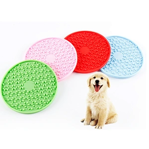 Dog licking pad mat with suction cup to wall silicone dog lick mat for dogs