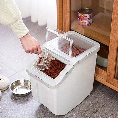 Dog Food Container Pet Supplies Food Storage Container for Dog and Cat