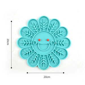 Pet Cat Dog Lick Mat Interactive Fish Shape Silicone Slow Feeder Dog Bowl