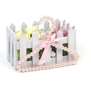 wholesale Pet clothes hangers 20cm Fashionable hot sale hangers for cat and teddy Pearl pet hangers