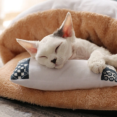 Hot sale cat bed with plush cat sleeping bag removable and washable quilt nest for cat