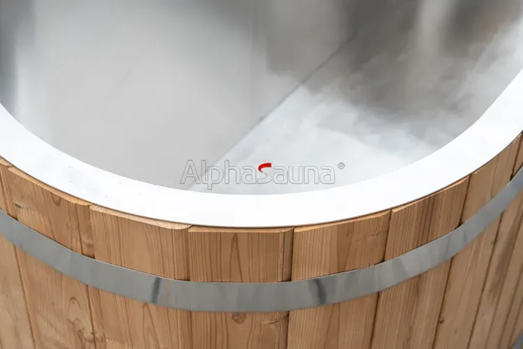alphasauna_ice_bath_detail