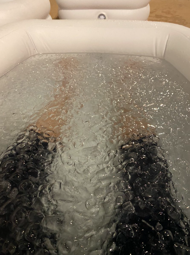 how many bags of ice for an ice bath