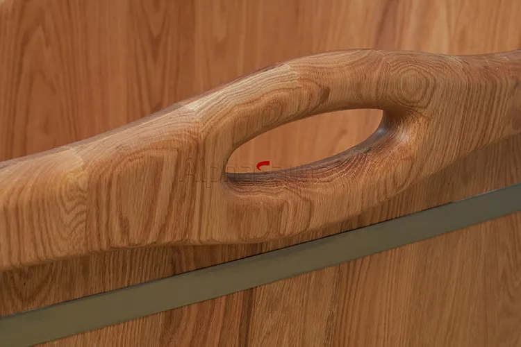 alphasauna_wooden_bath_tub_armrest