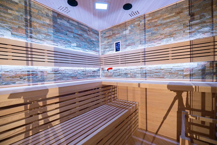 alphasauna_person_sauna