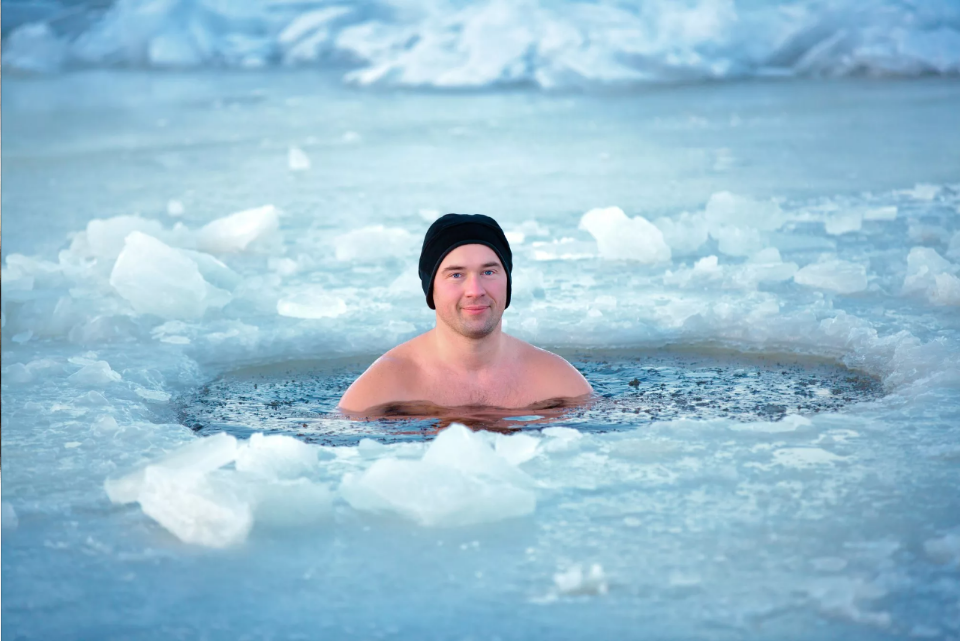 wood cold plunge
