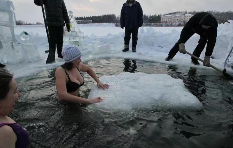 cold plunge pool chiller