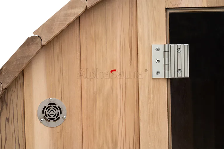 alphasauna_outdoor_barrel_sauna_room