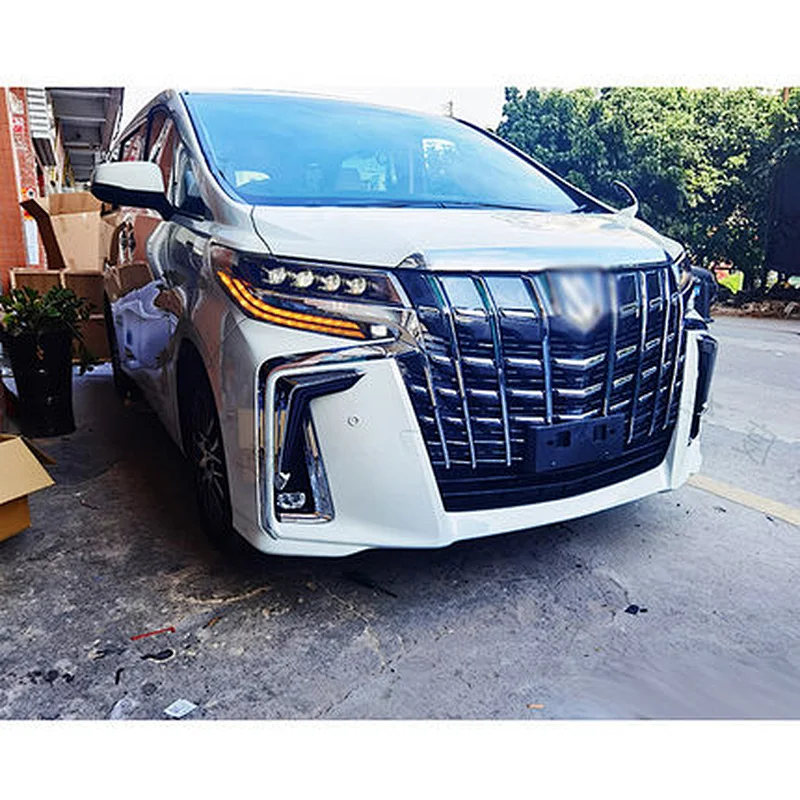 LED headlight Light Retrofit three-eye lens headlight assembly tuning light for 19-20 Toyota Vellfire / Alphard