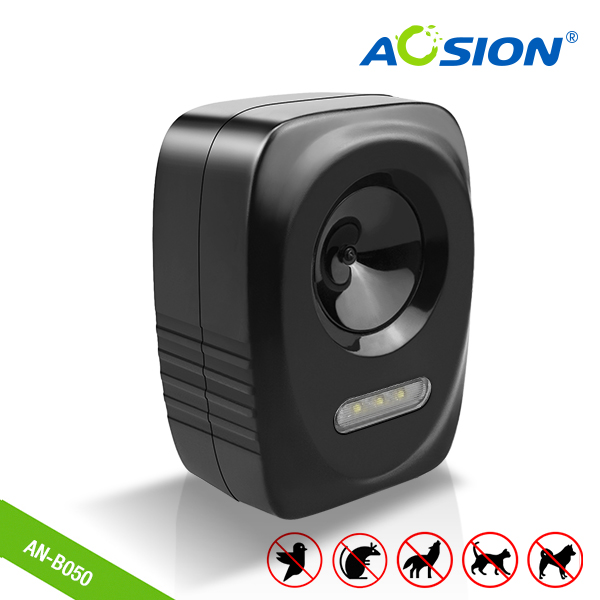AOSION® Outdoor Flashing Battery Powered Cat Dog Repellent AN-B050