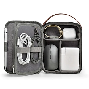 Minimalis Travel Pouch