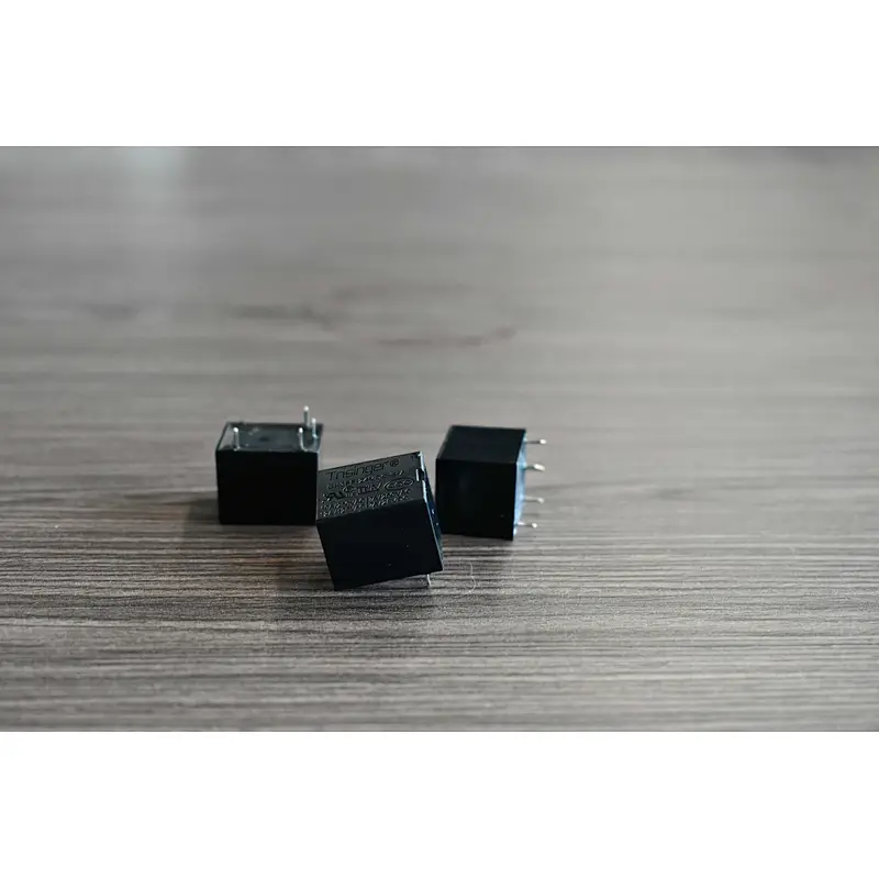 5V / 10A Miniature Electromagnetic T73 PCB Relay
