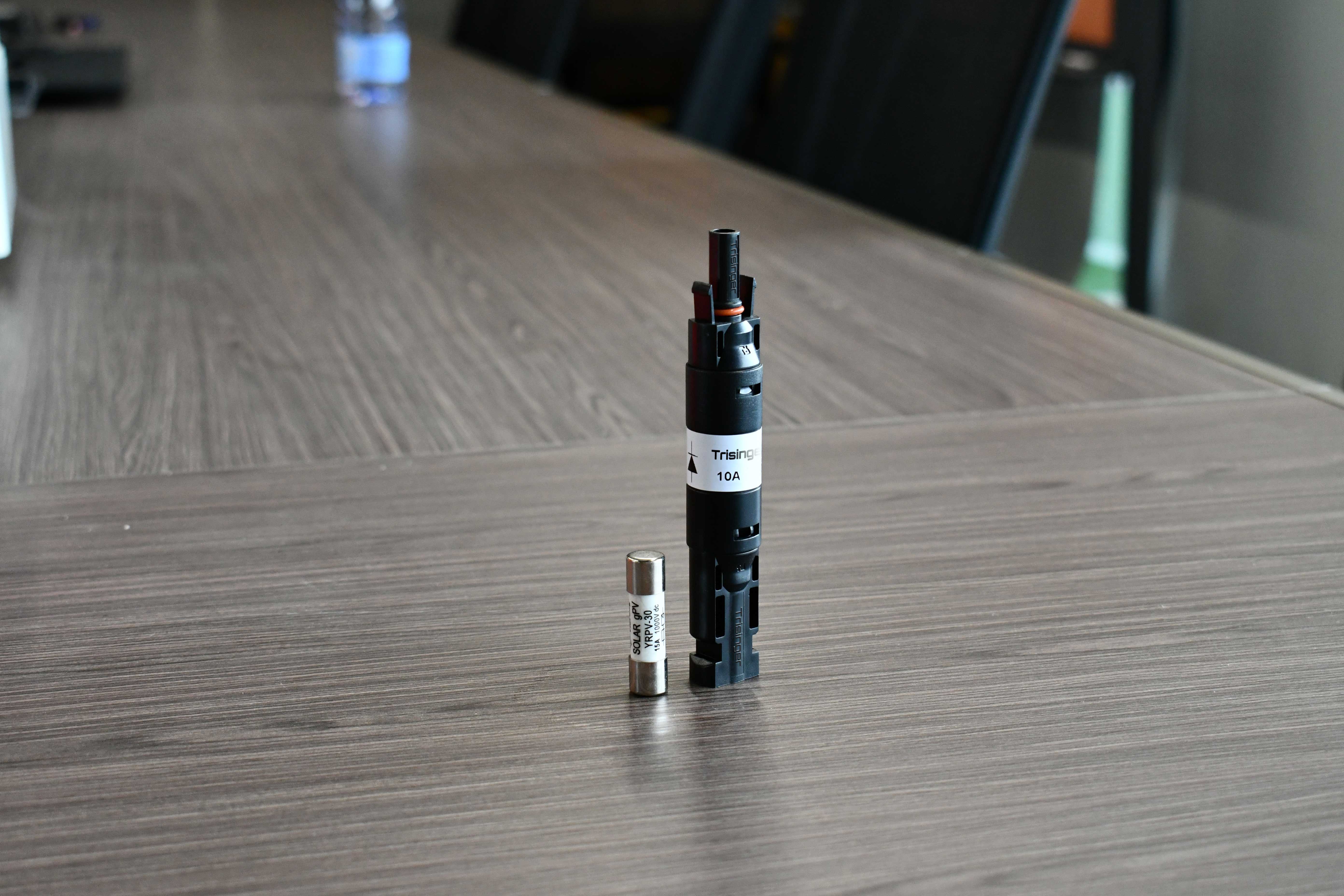 DC 1000V Inline Fuse Socket Fuse Connector