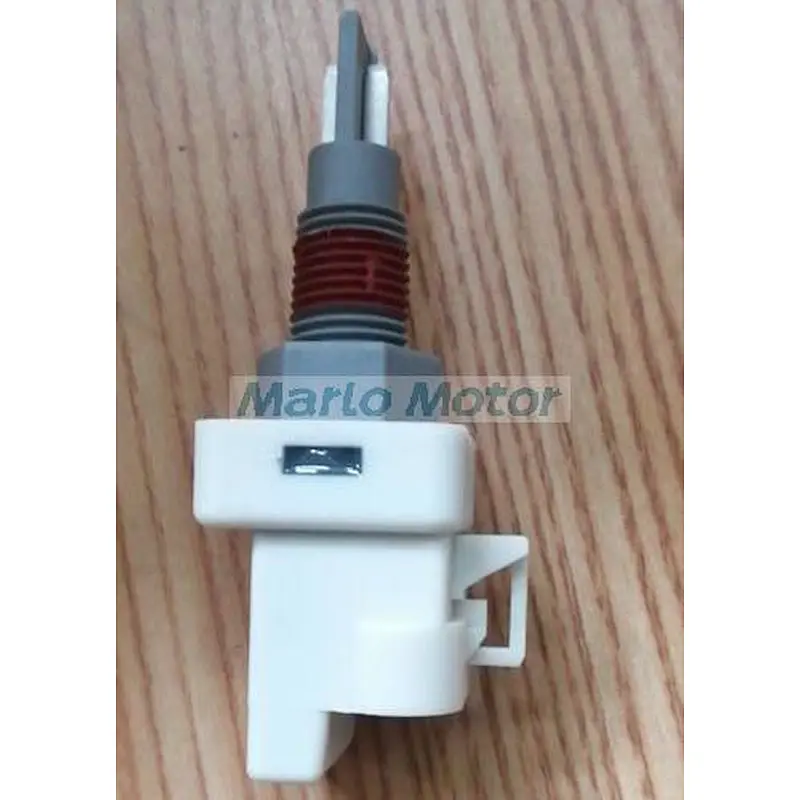 Fluid level sensor QSK50 G50 K50 coolant level sensor 2872769 4928568 2872768 4383933 5580005216