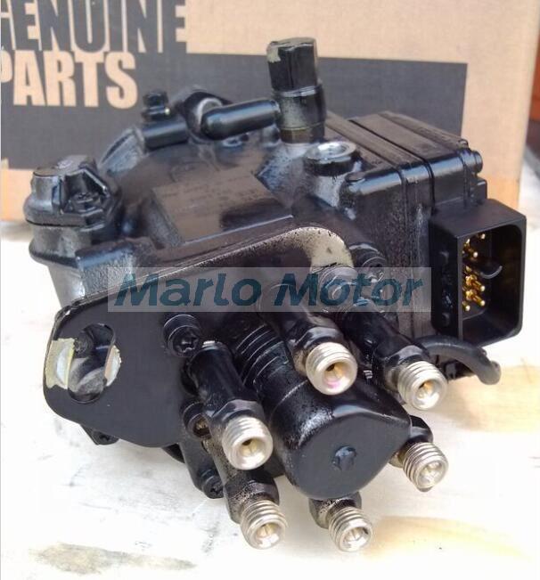 Original diesel engine parts QSB5.9 fuel injection pump 3965403 396540300 0470006006