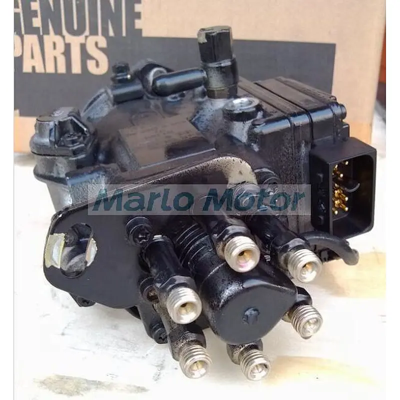 Original diesel engine parts QSB5.9 fuel injection pump 3965403 ...