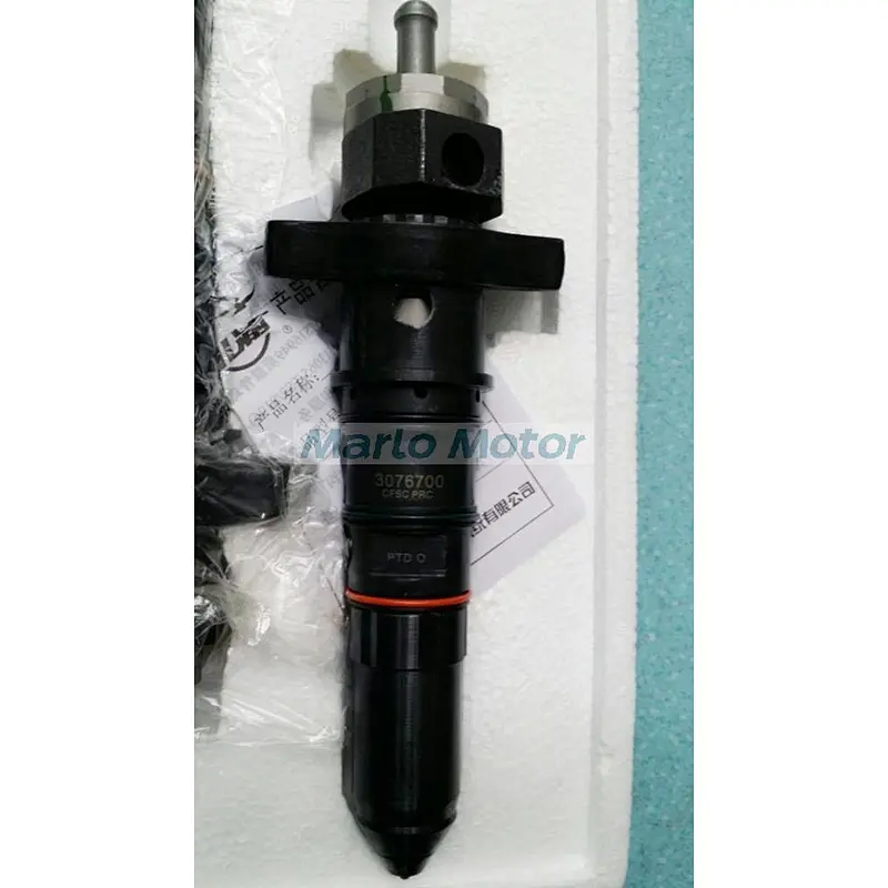 Original CCEC Cummins KTA19 Diesel Engine fuel injector 3059927 3076700