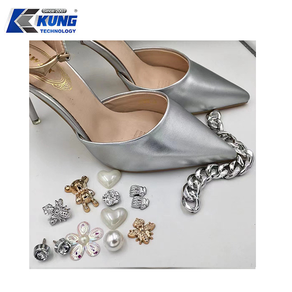 Shoes slippers accesories chain buckles