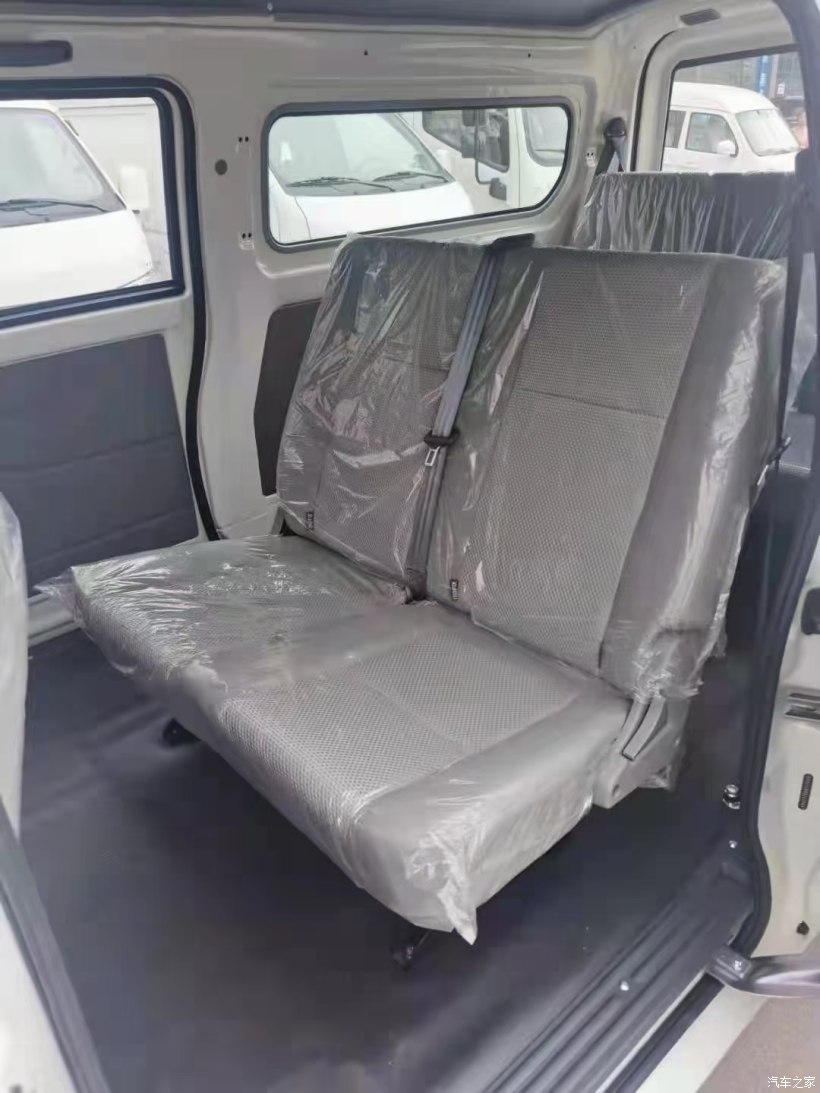 mpv electric car The seating space is generous, and the seat can be removed at any time! Fast charging, long battery life, mature technology, reliable quality