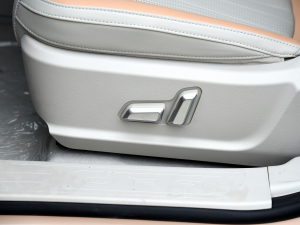 2022 400km standard battery life distinguished ternary lithium main driver seat adjustment 2022 400km standard battery life distinguished ternary lithium main driver seat adjustment